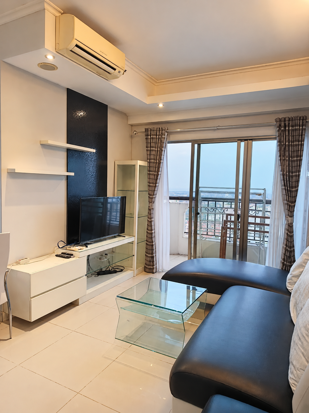 Apartemen Waterplace Tower A Pakuwon Indah Surabaya - Full Furnished - Sangat Terawat - AC 3 Unit